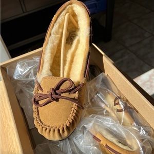 Womens UGG Bella Slippers